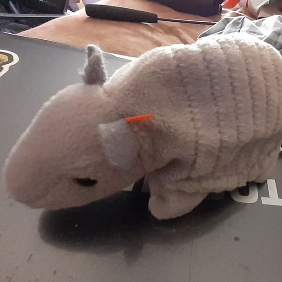 Armadillo Beanie Baby - Picture 1 of 1